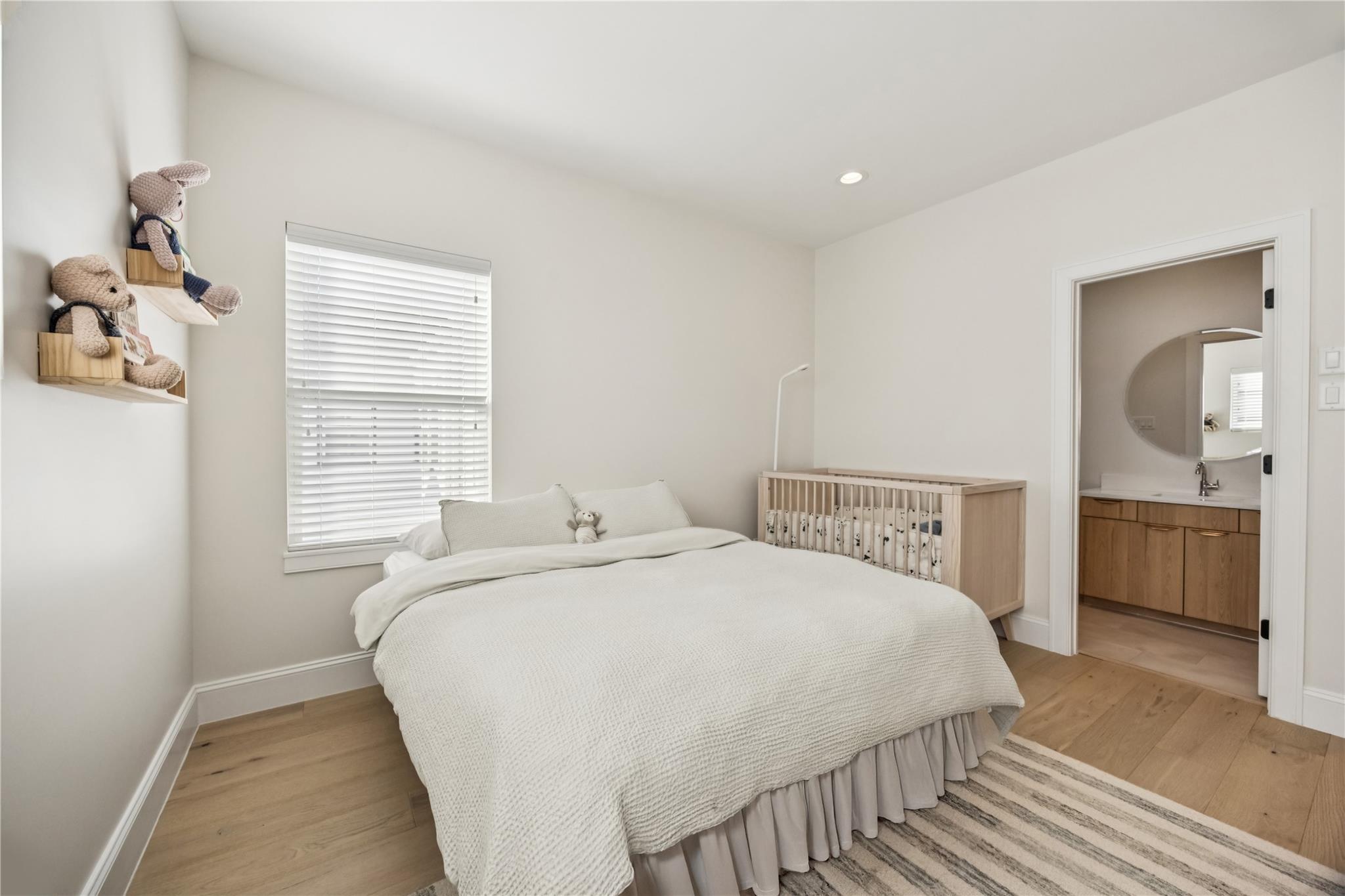 1127 W 16th Street # C