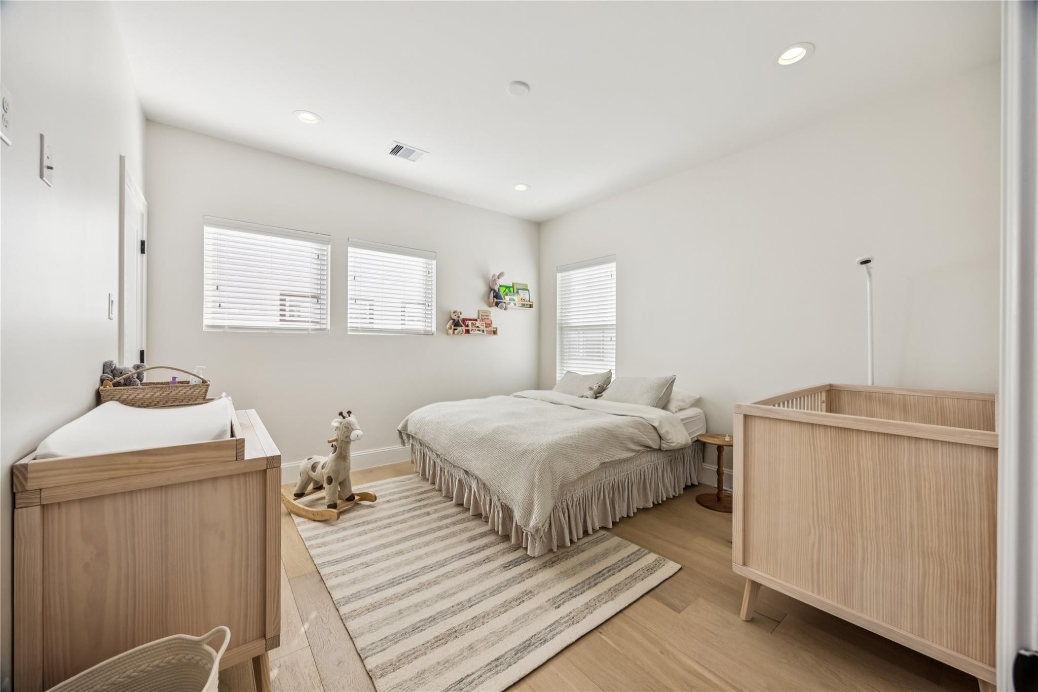 1127 W 16th Street # C