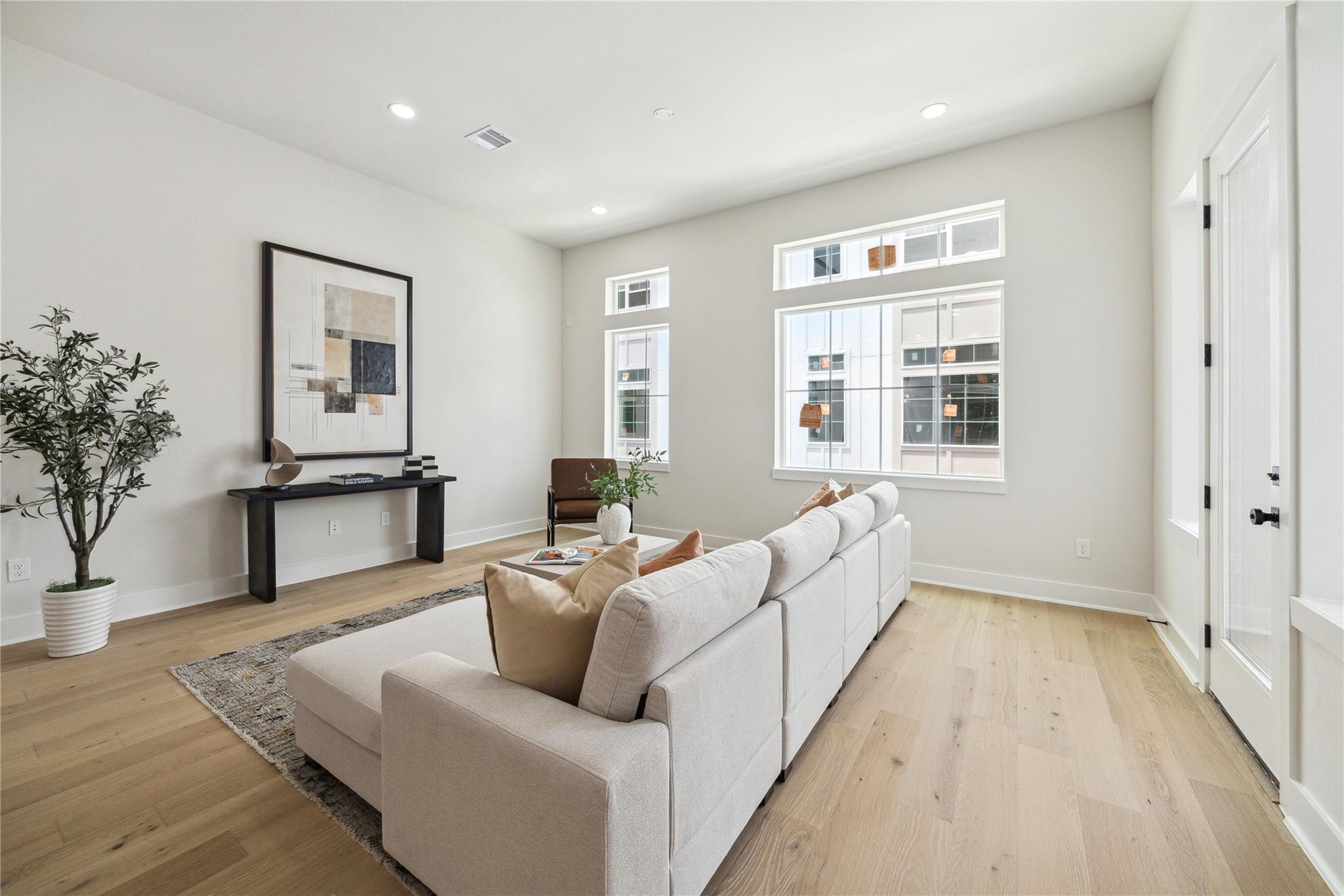 3907 Tulane Street Unit: E