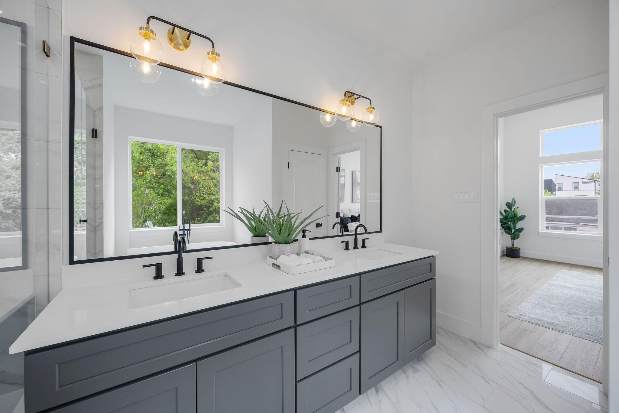 3107 Stonewall Street