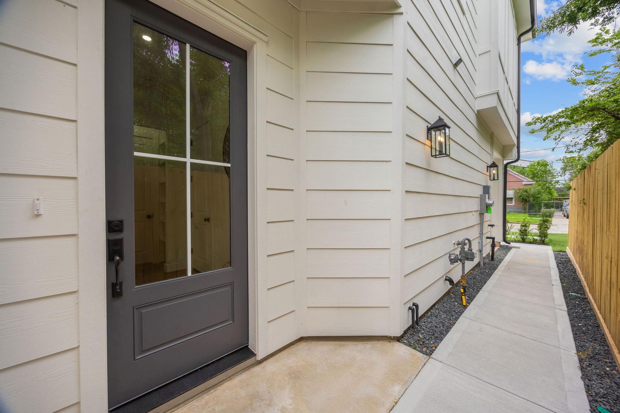 3107 Stonewall Street