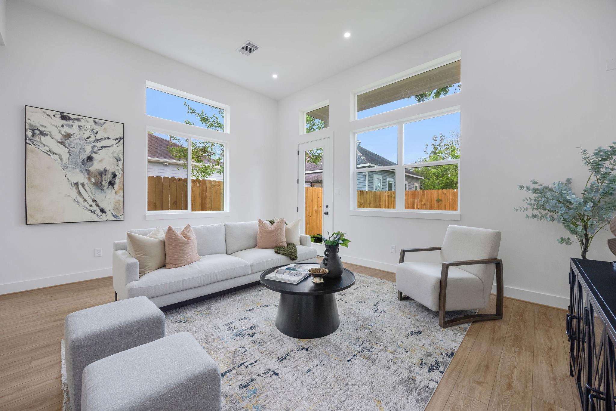 3107 Stonewall Street