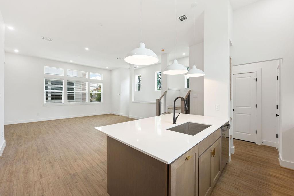 2121C Hoskins Drive, Houston