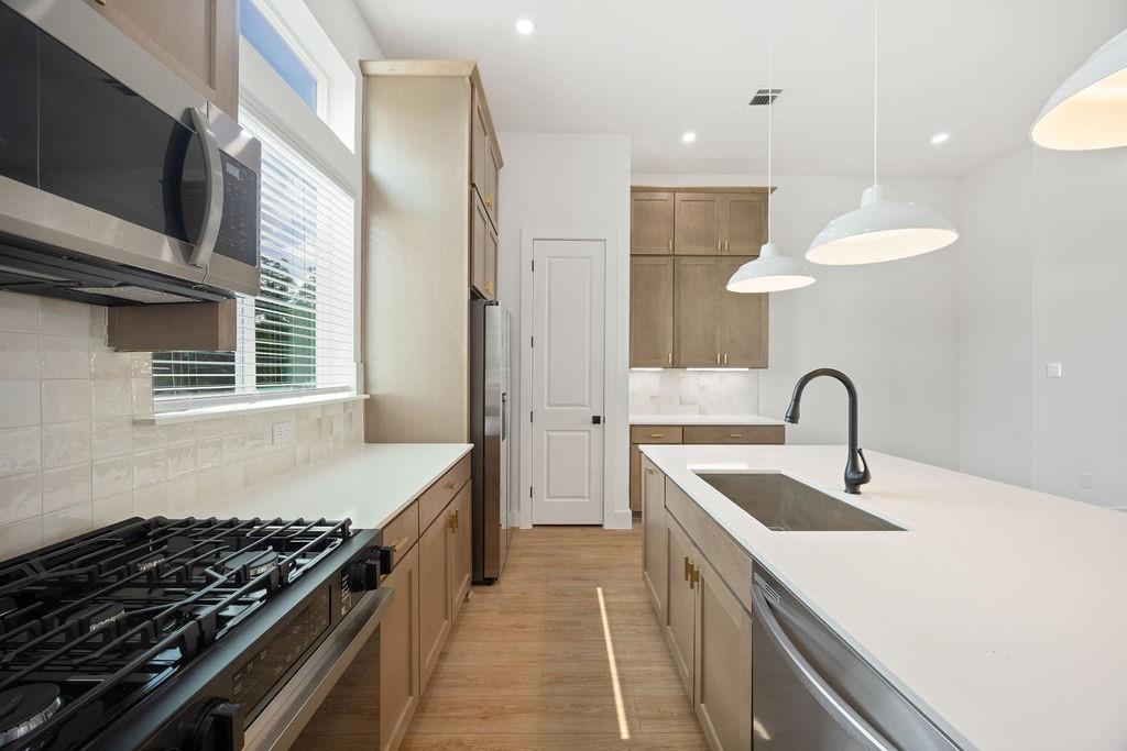 2125 Hoskins Drive # D