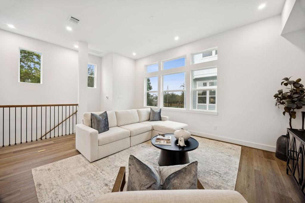 2121 Hoskins Drive # B