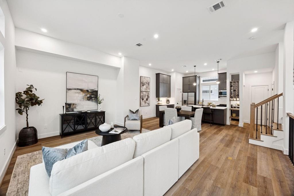 2121 Hoskins Drive # B