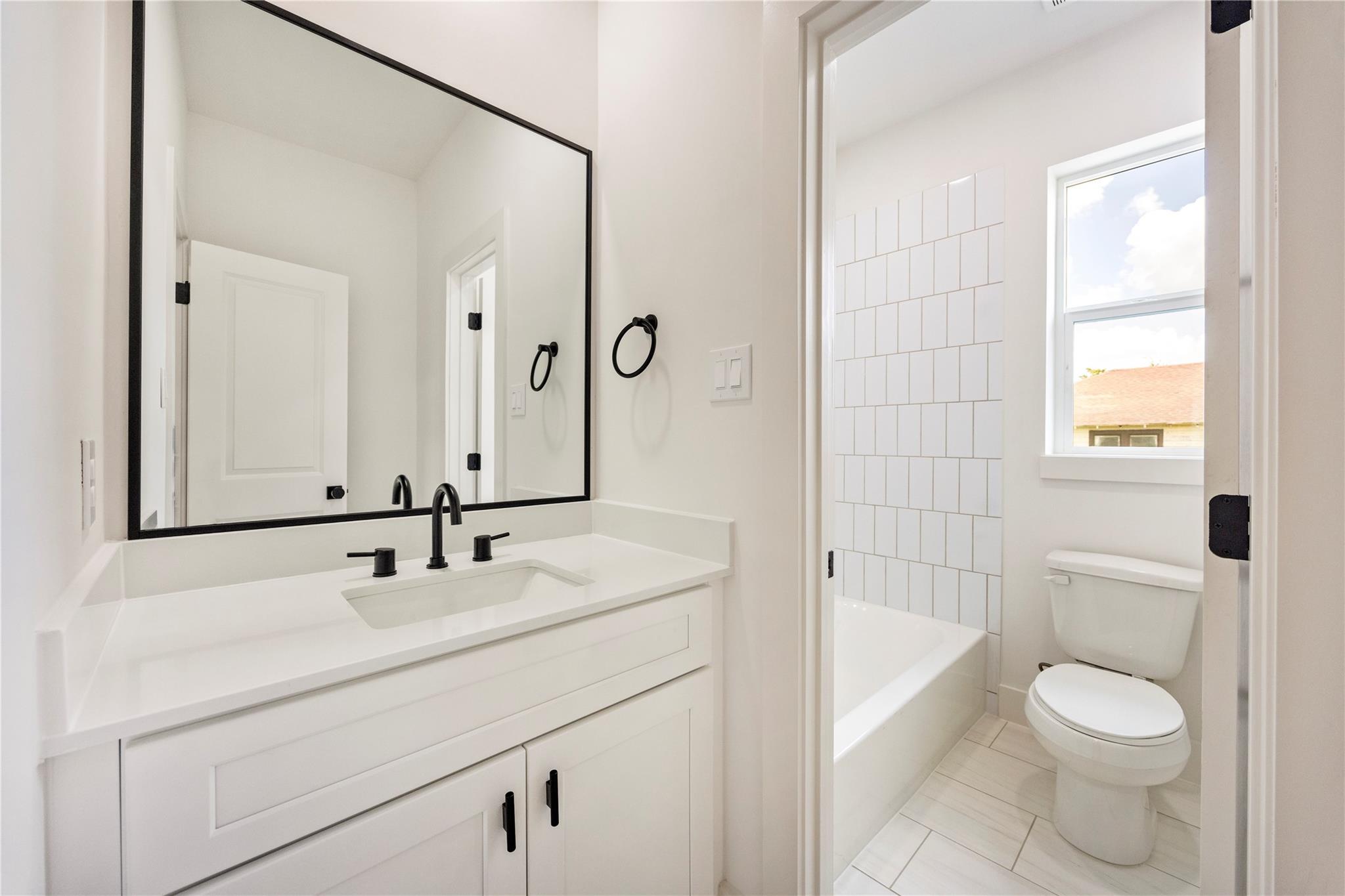 3107 Stonwall Street