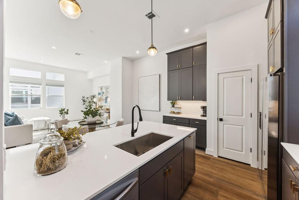 2125 Hoskins Drive # C