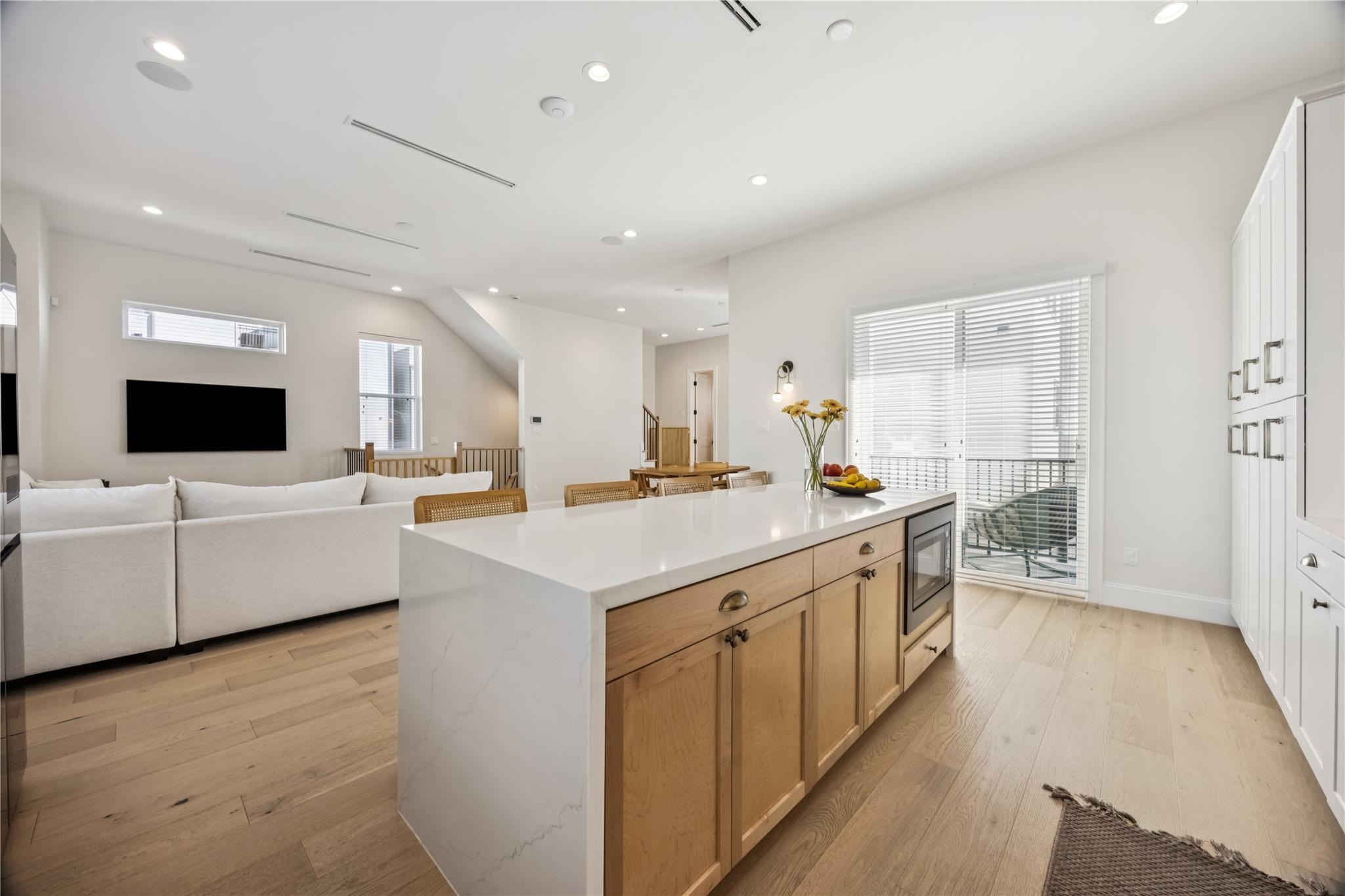 1127 W 16th Street # C