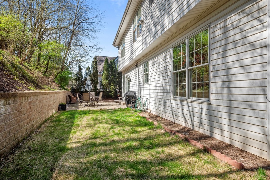 113 James Place