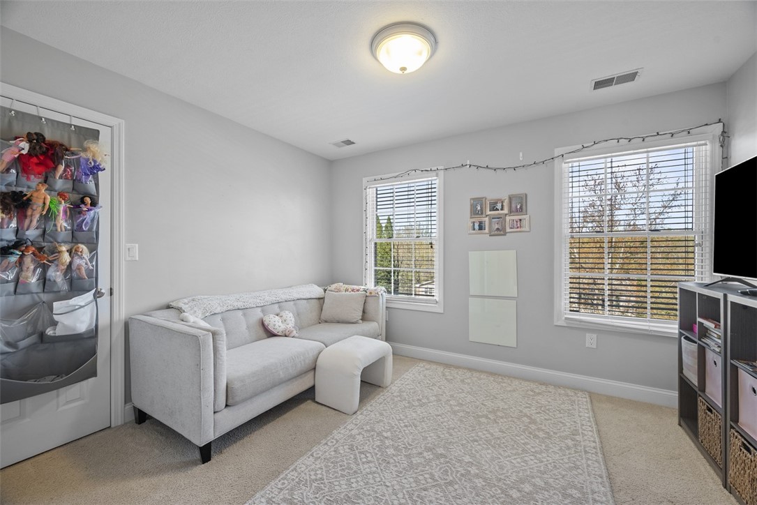 113 James Place