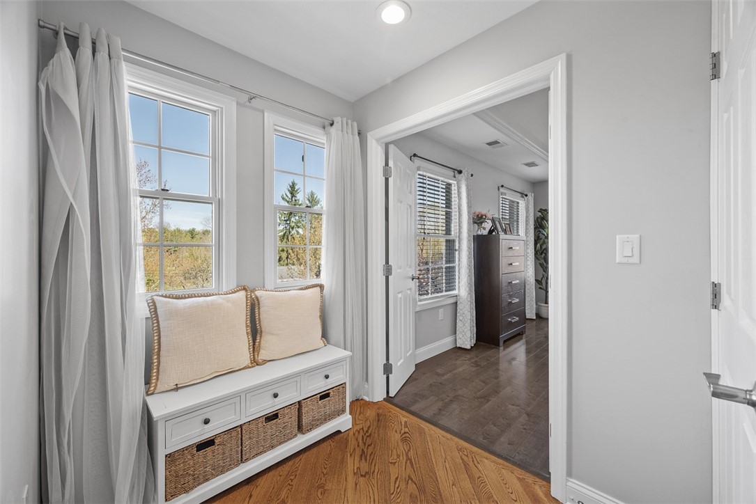 113 James Place