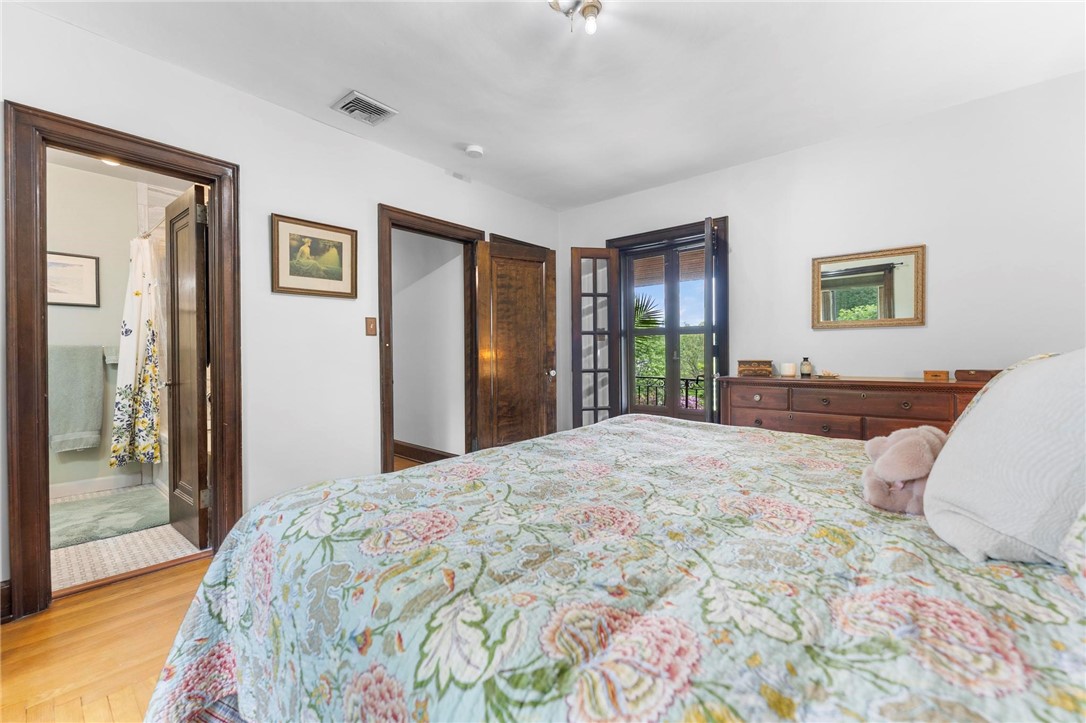 218 Barth Ave