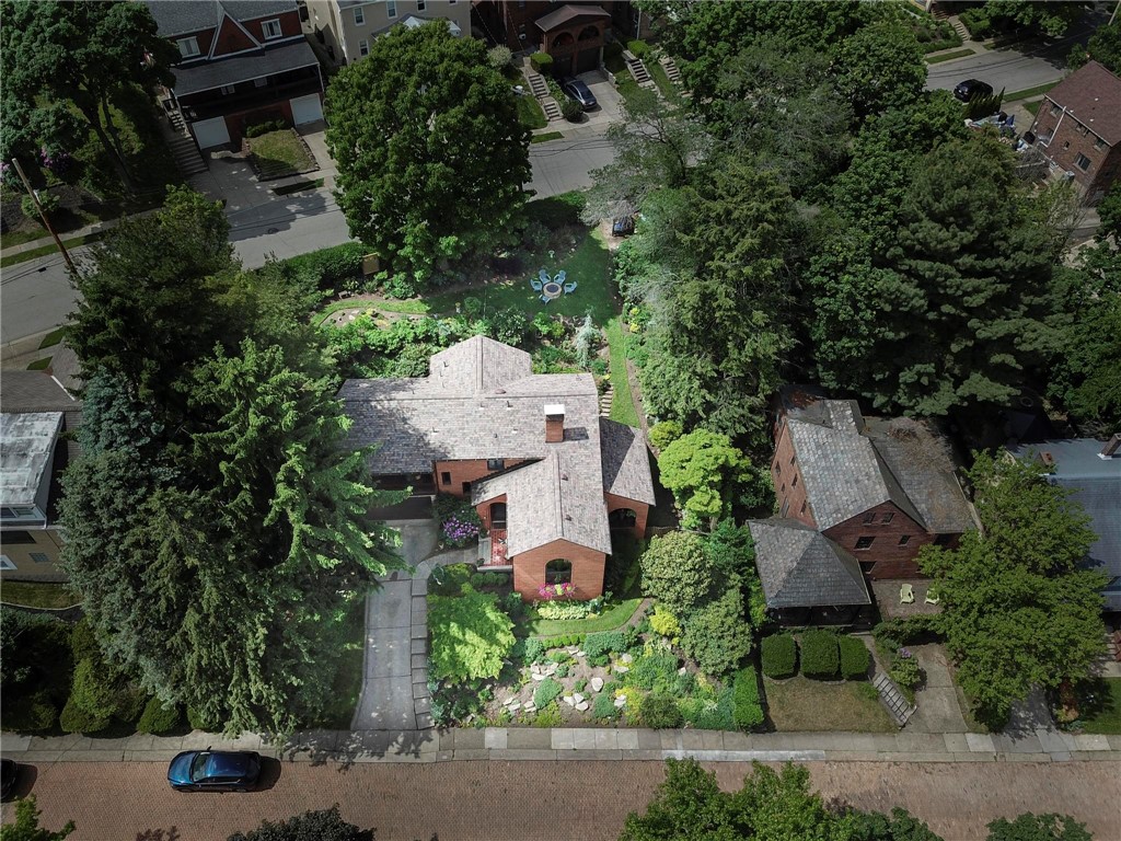 218 Barth Ave