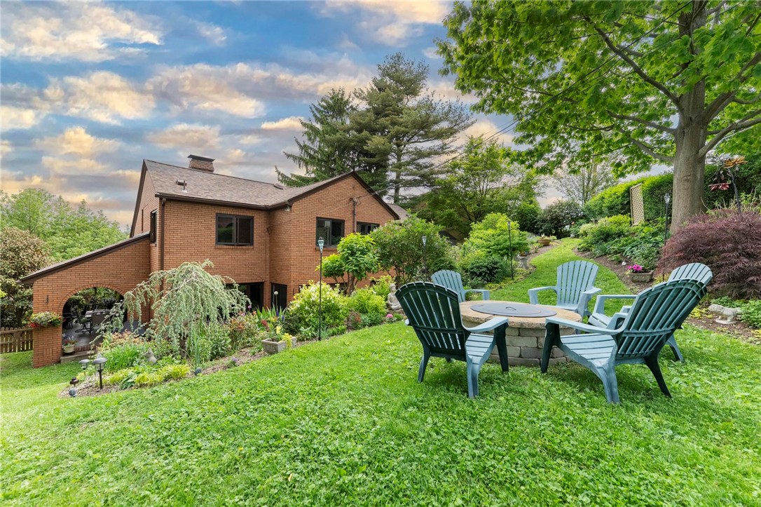 218 Barth Ave