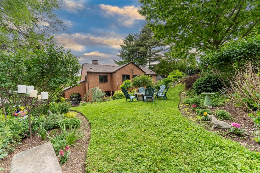 218 Barth Ave