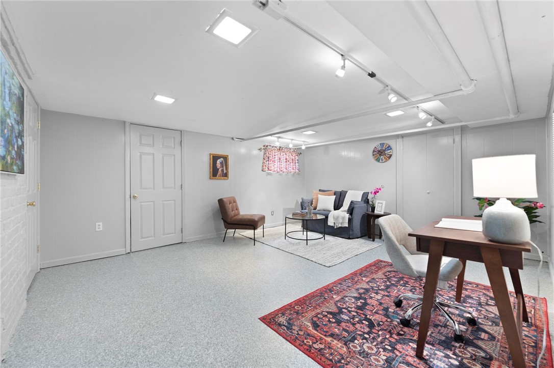 218 Barth Ave