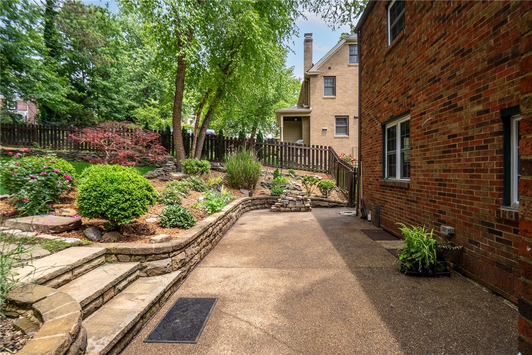 136 Inglewood Drive