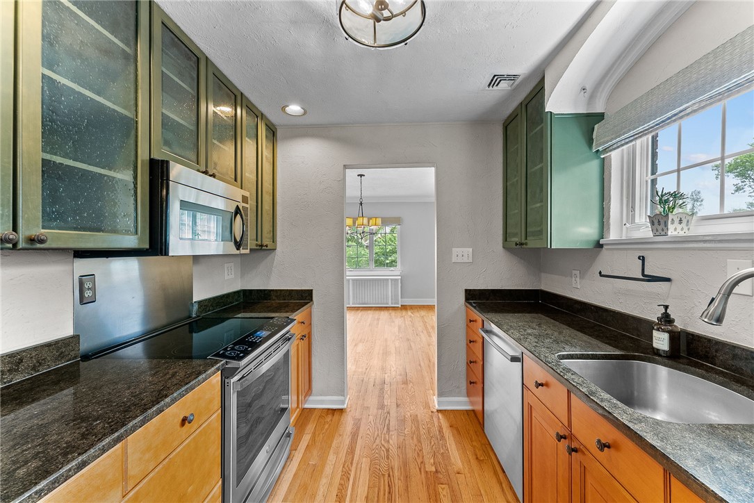 136 Inglewood Drive