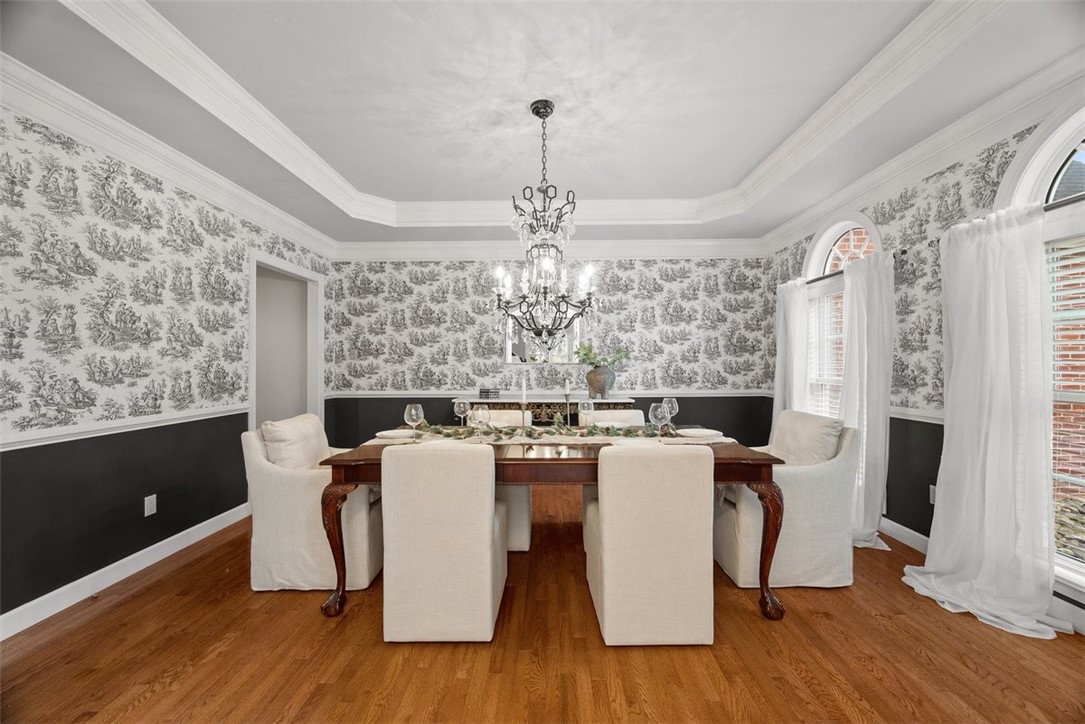1011 Lakeside Dr