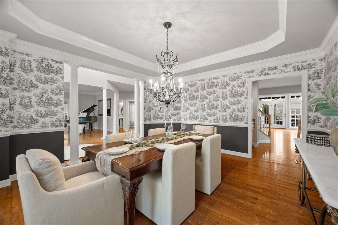 1011 Lakeside Dr