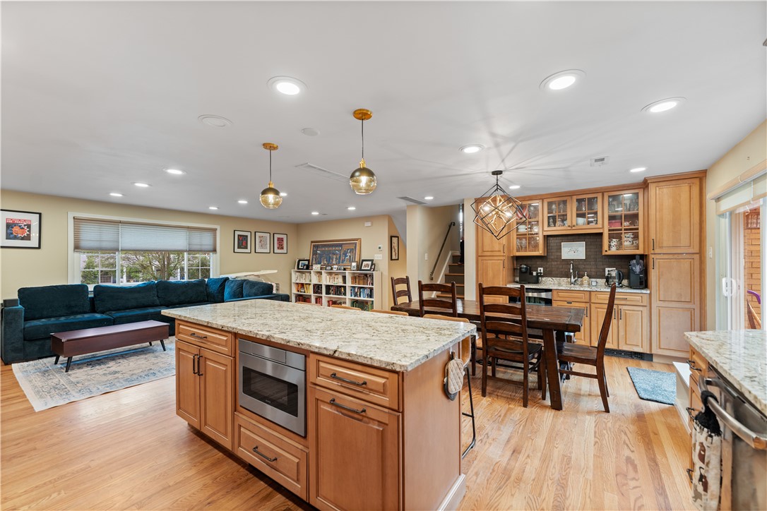 569 Pat Haven Dr