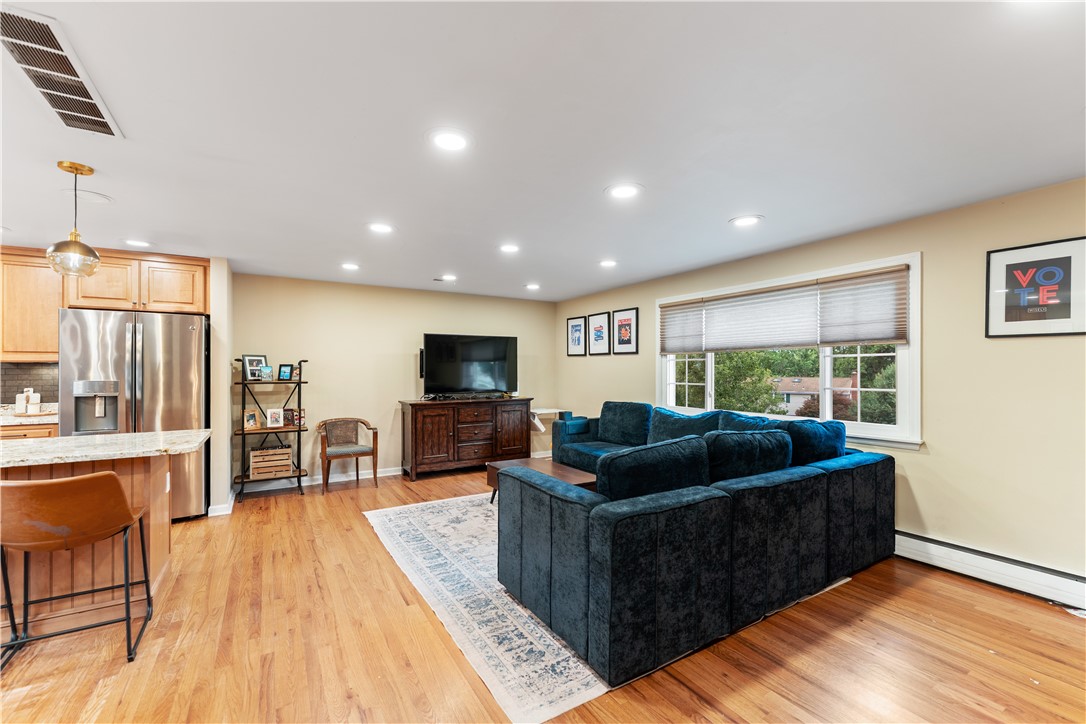 569 Pat Haven Dr