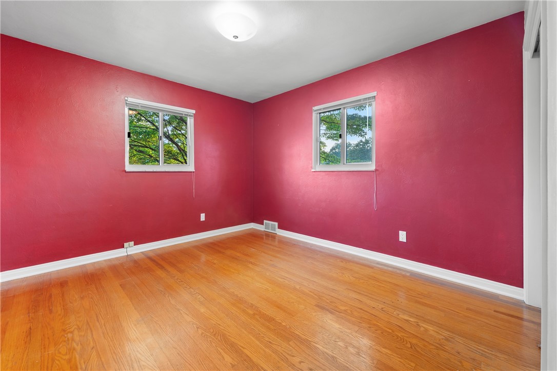 1727 Holly Lane
