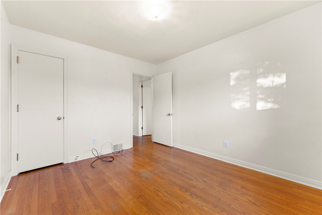 1727 Holly Lane