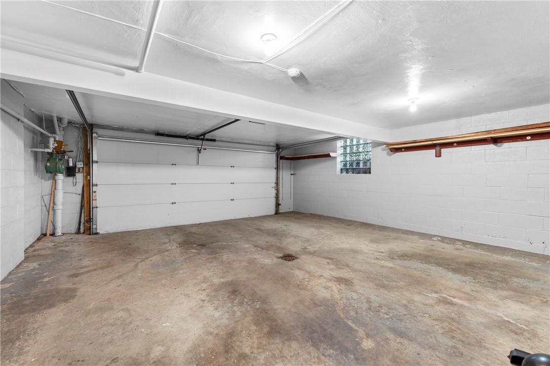 1727 Holly Lane