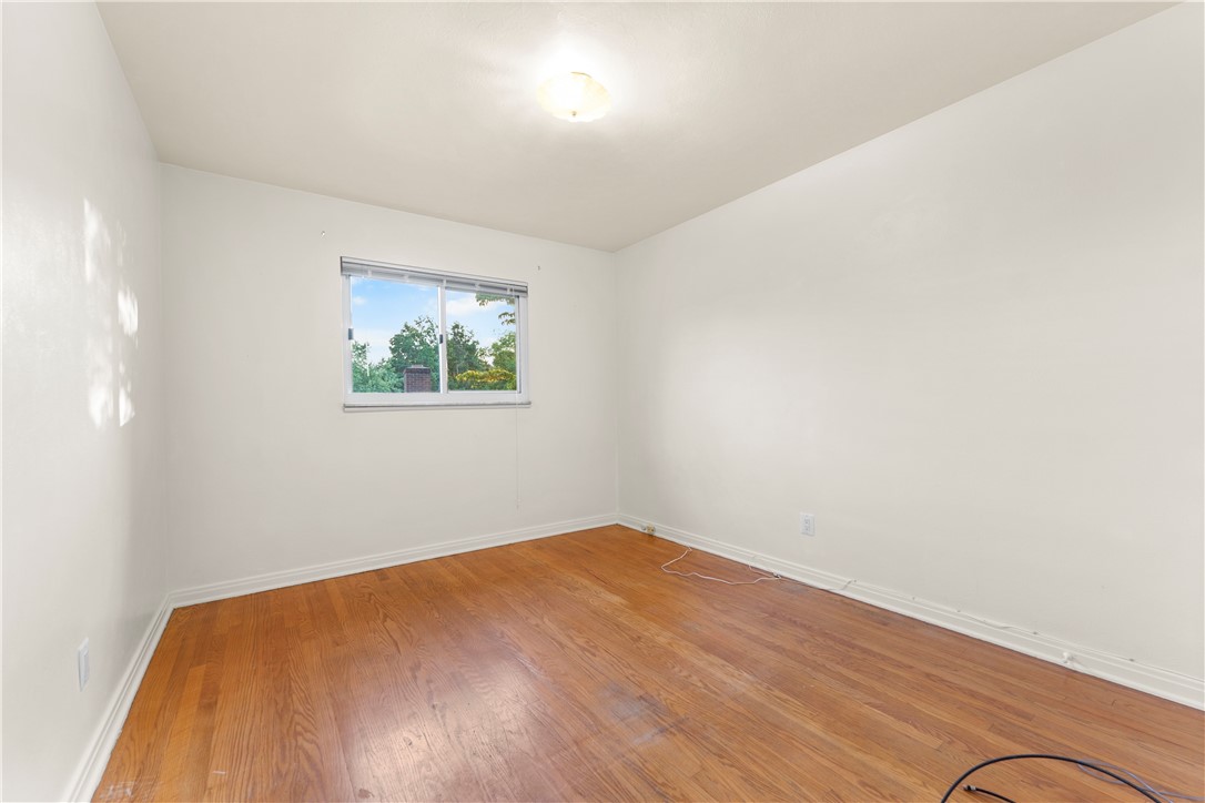 1727 Holly Lane