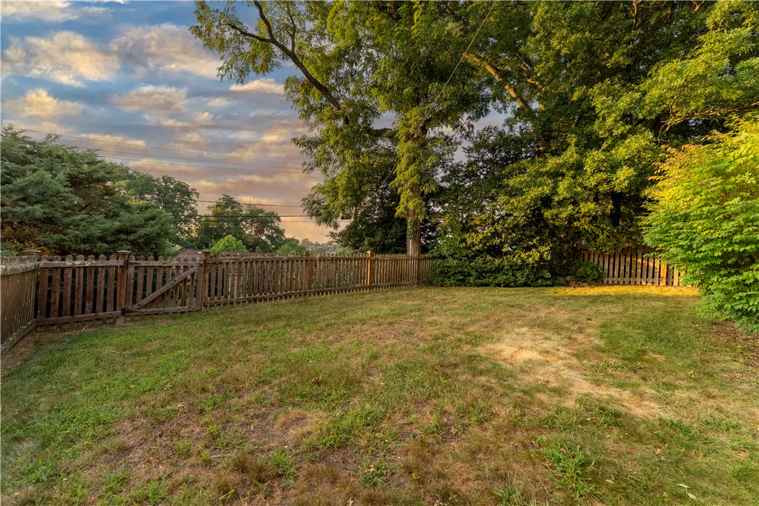 1727 Holly Lane