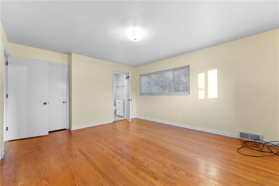 1727 Holly Lane
