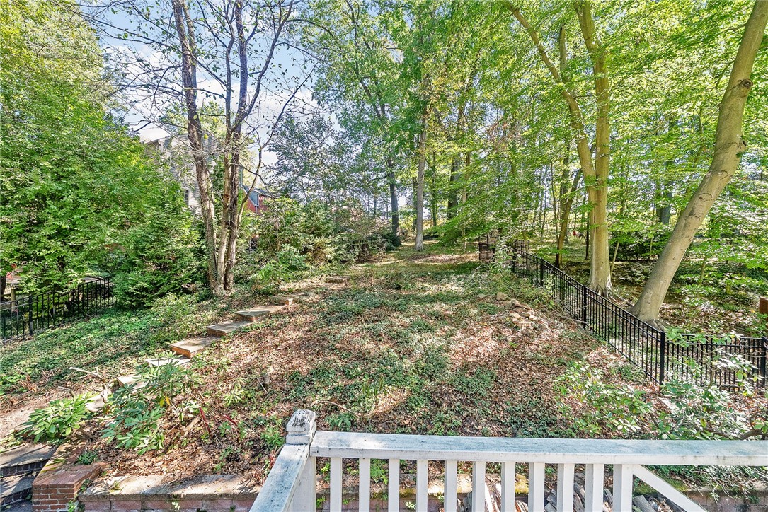 19 Thornwood Drive
