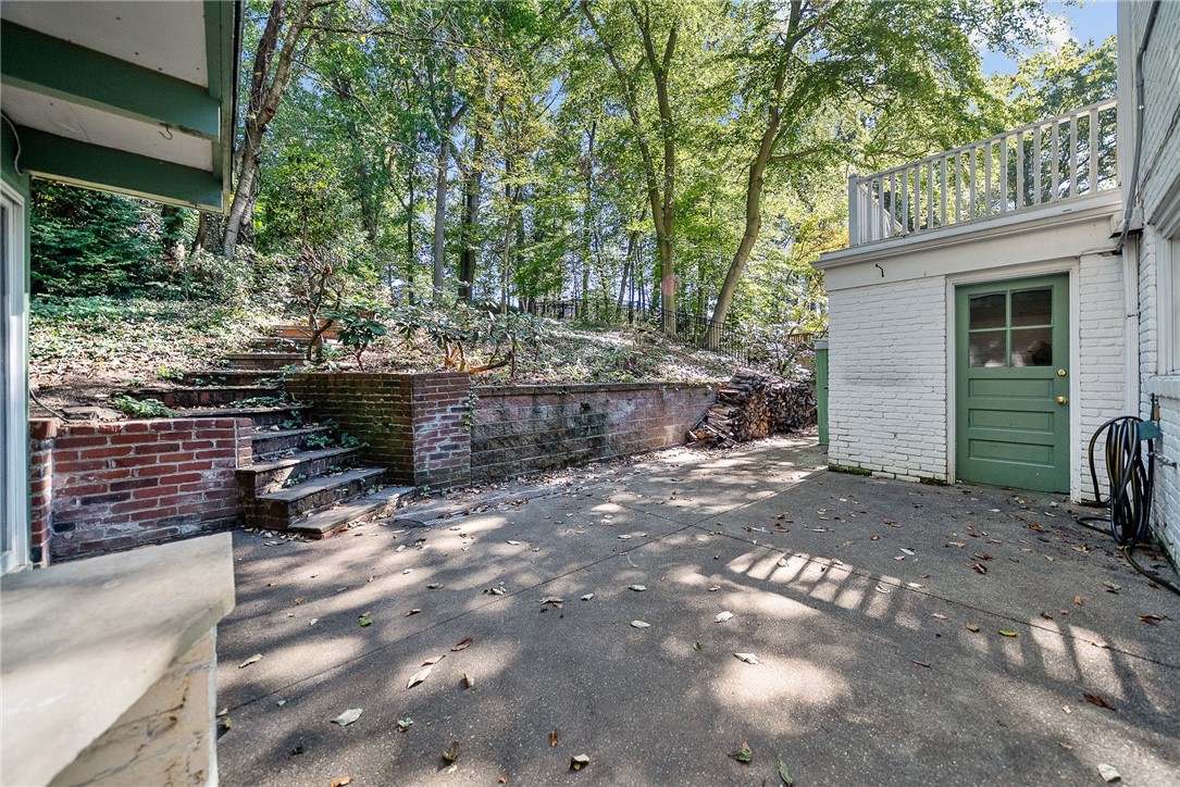19 Thornwood Drive