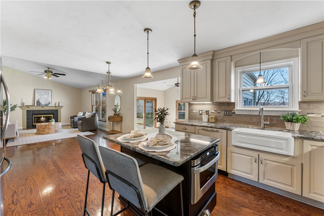 209 Farmcrest Dr