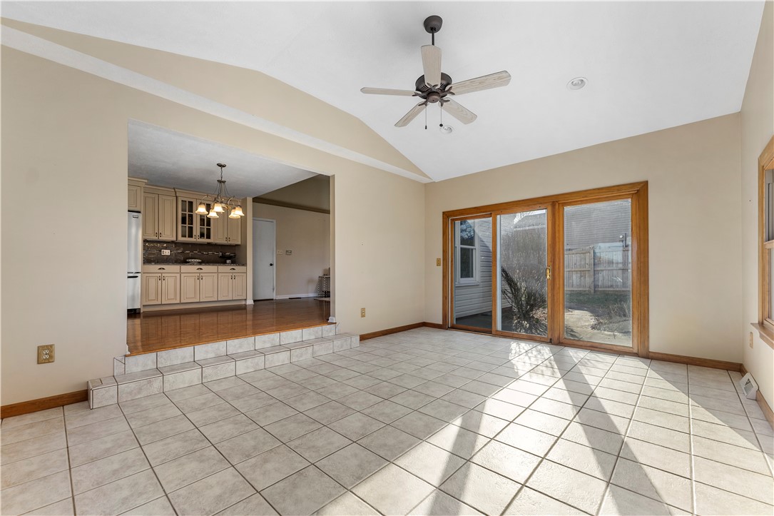 209 Farmcrest Dr