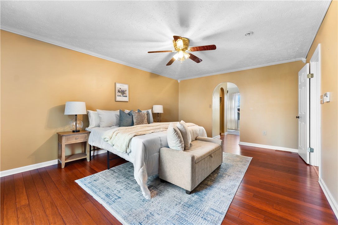 209 Farmcrest Dr