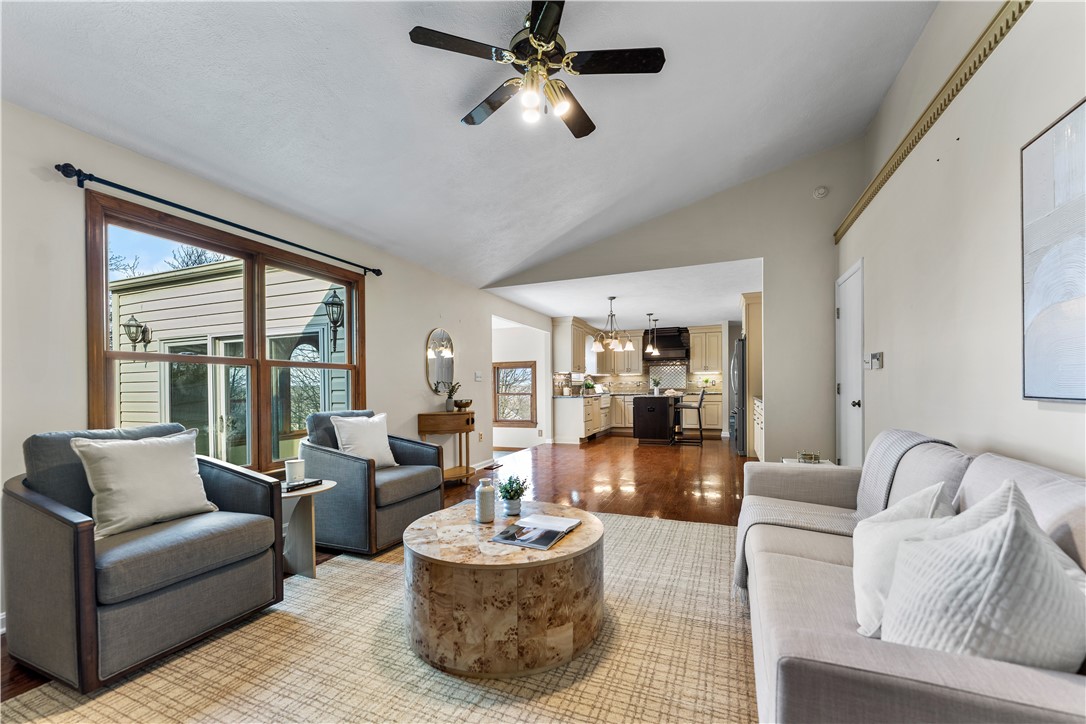 209 Farmcrest Dr