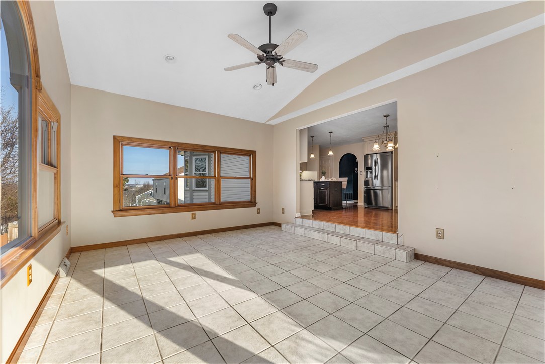 209 Farmcrest Dr