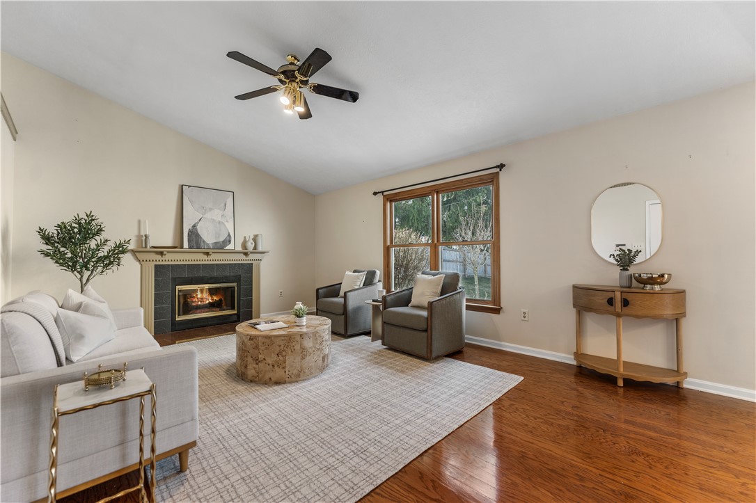 209 Farmcrest Dr