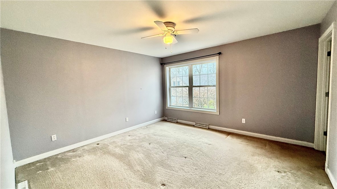 1009 W Waterford Ct