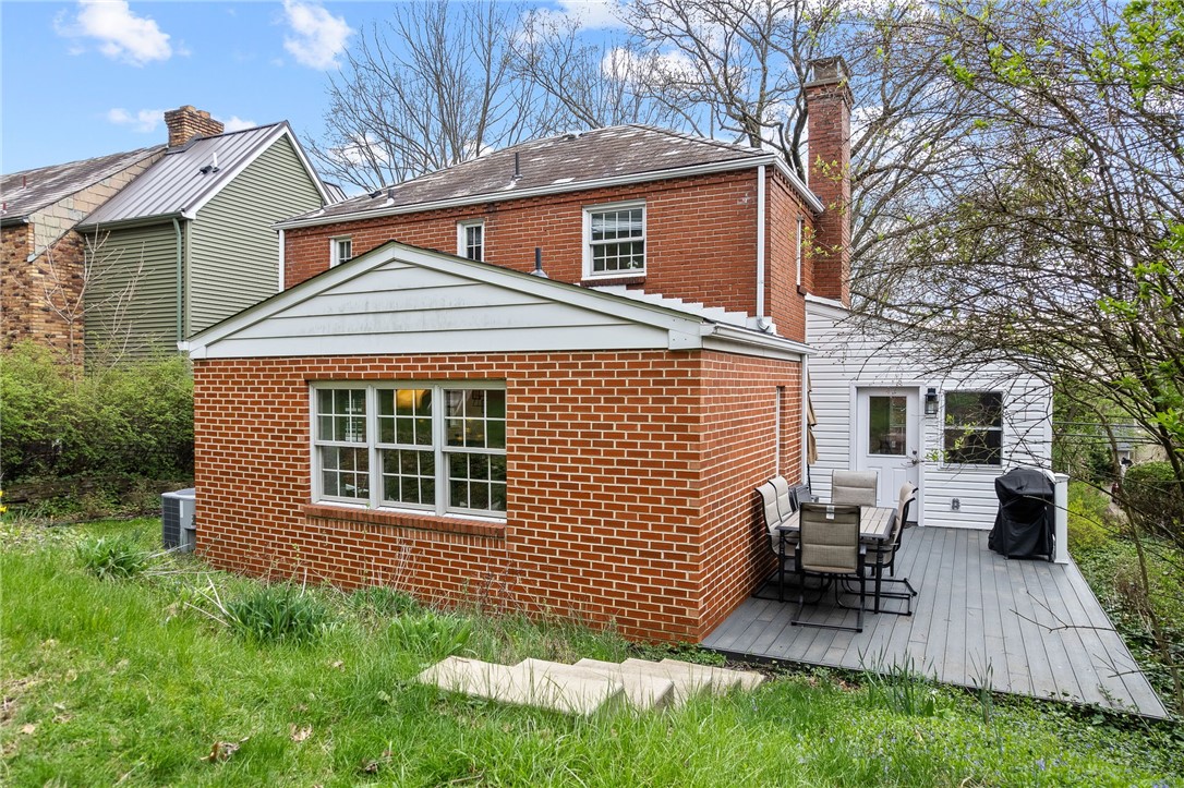 762 Country Club Dr