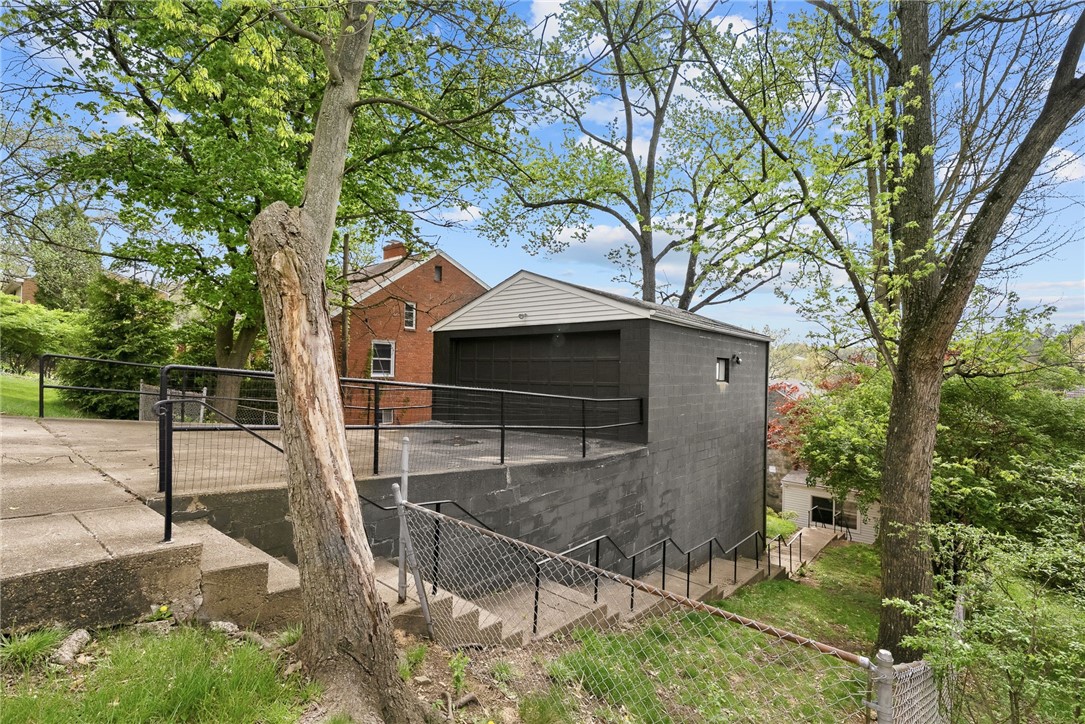 8 Allendale Place