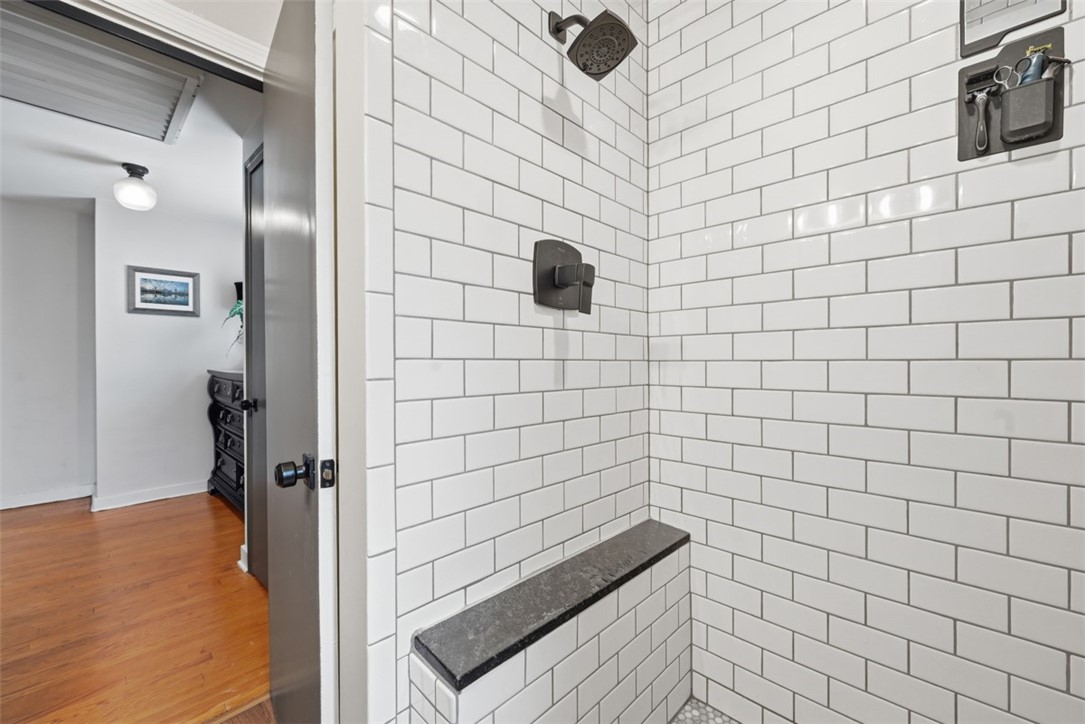 131 W Marietta St
