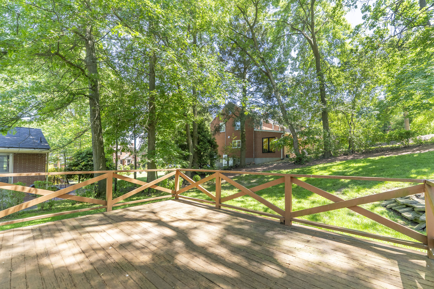 833 Chalmers Place