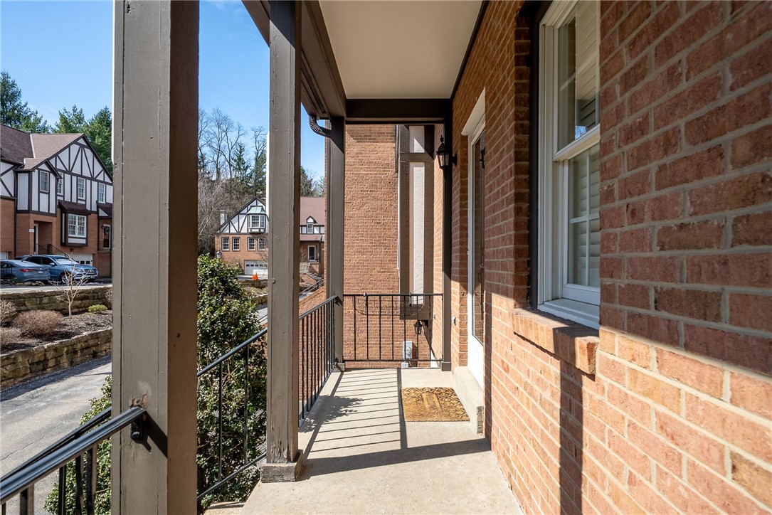 302 Kingsberry Cir