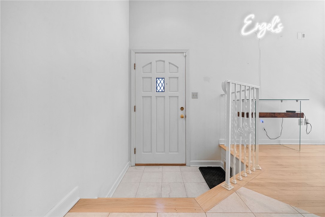 302 Kingsberry Cir