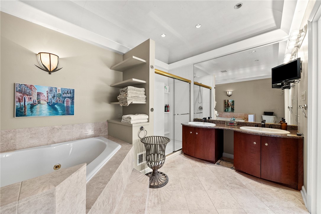 302 Kingsberry Cir