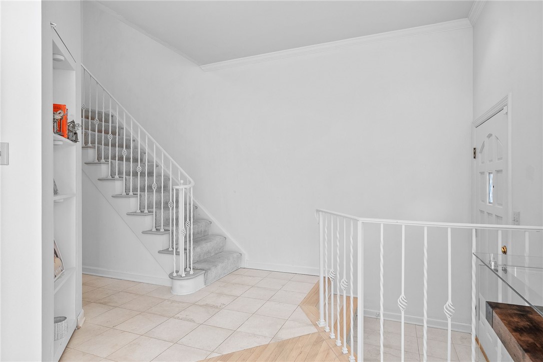 302 Kingsberry Cir